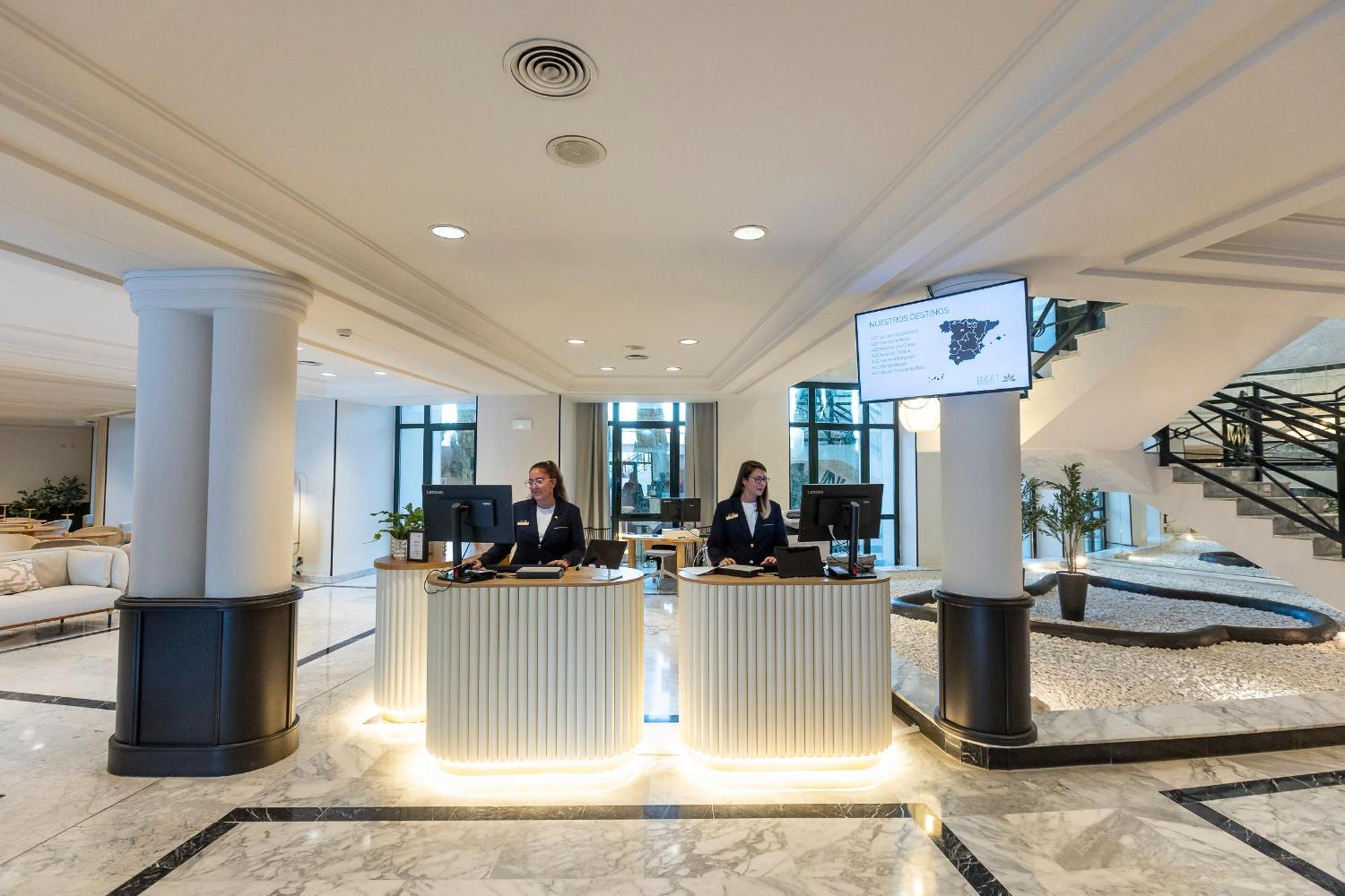 Azz Merida Medea Hotel מראה חיצוני תמונה